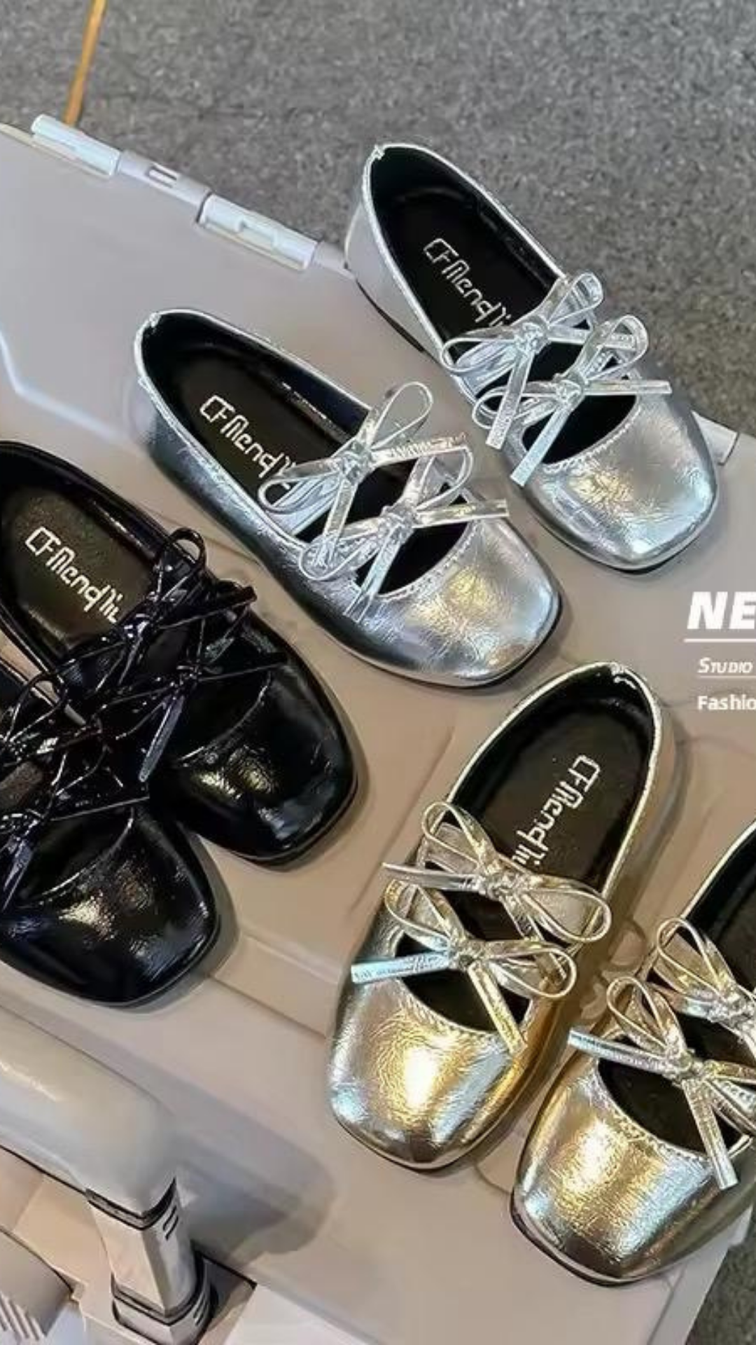 Double Bow Flats