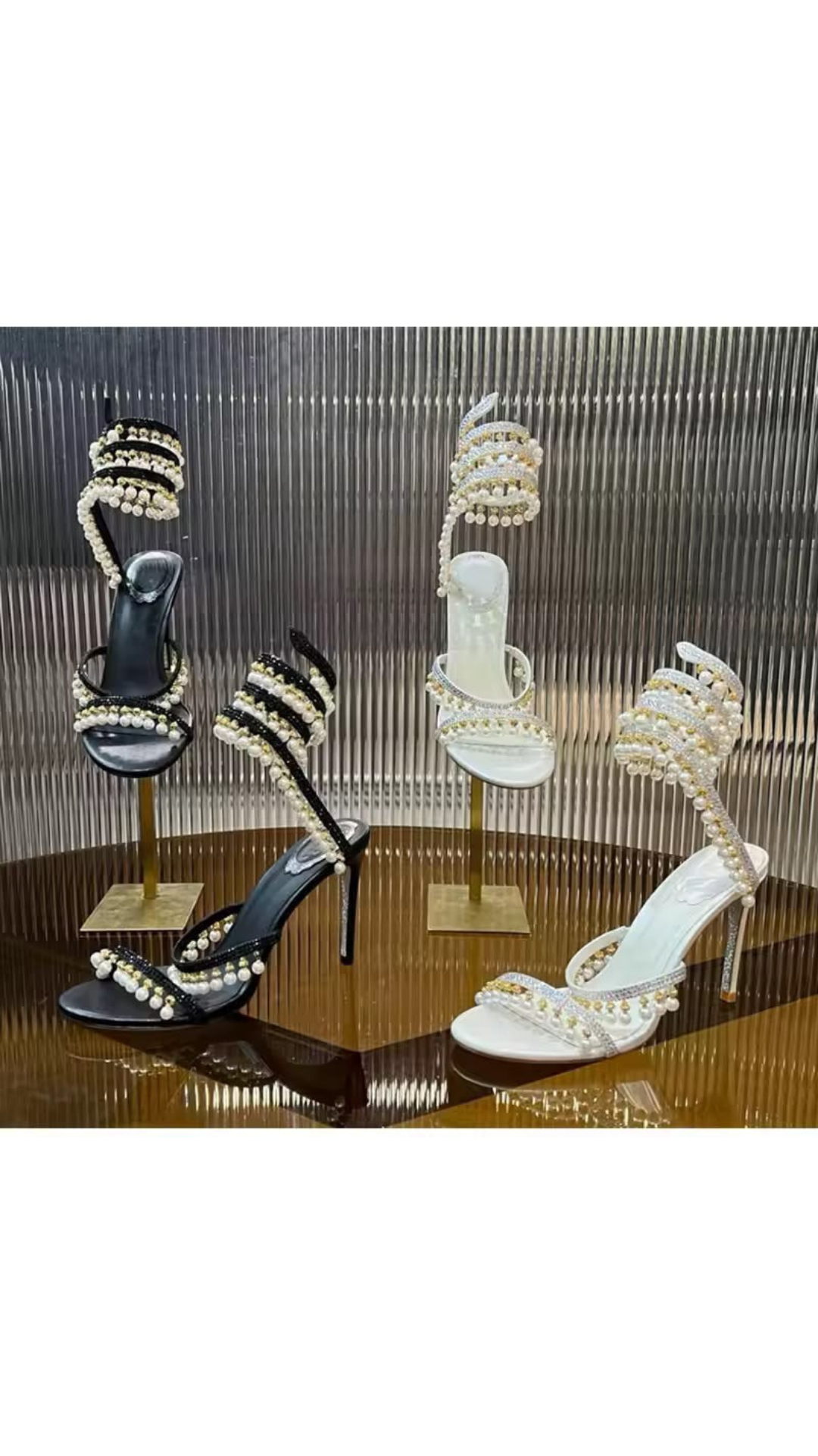 Ziggling heels