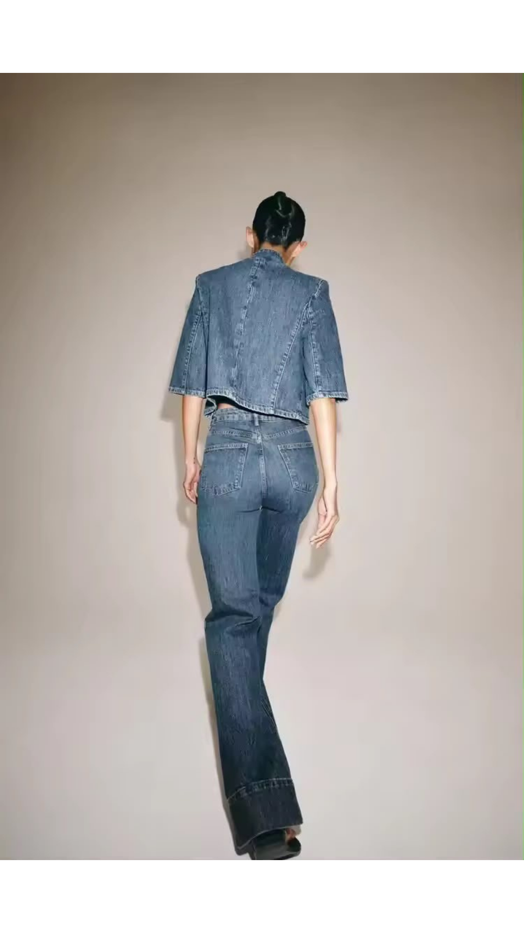 Crop denim jacket