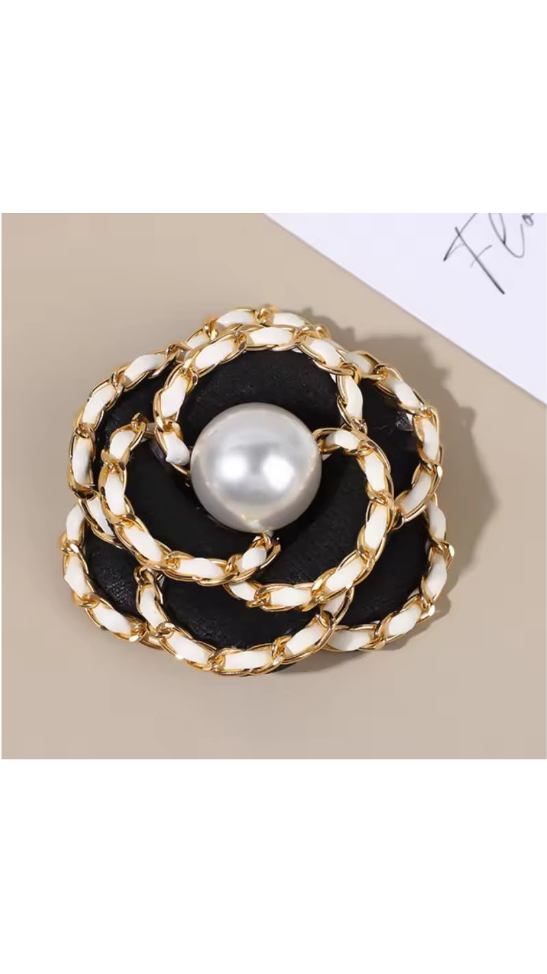 Rosa’ brooch